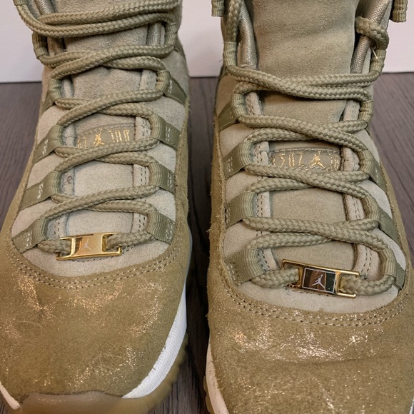 Jordan 11 Retro ‘OLIVE LUX - Picture 4 of 13